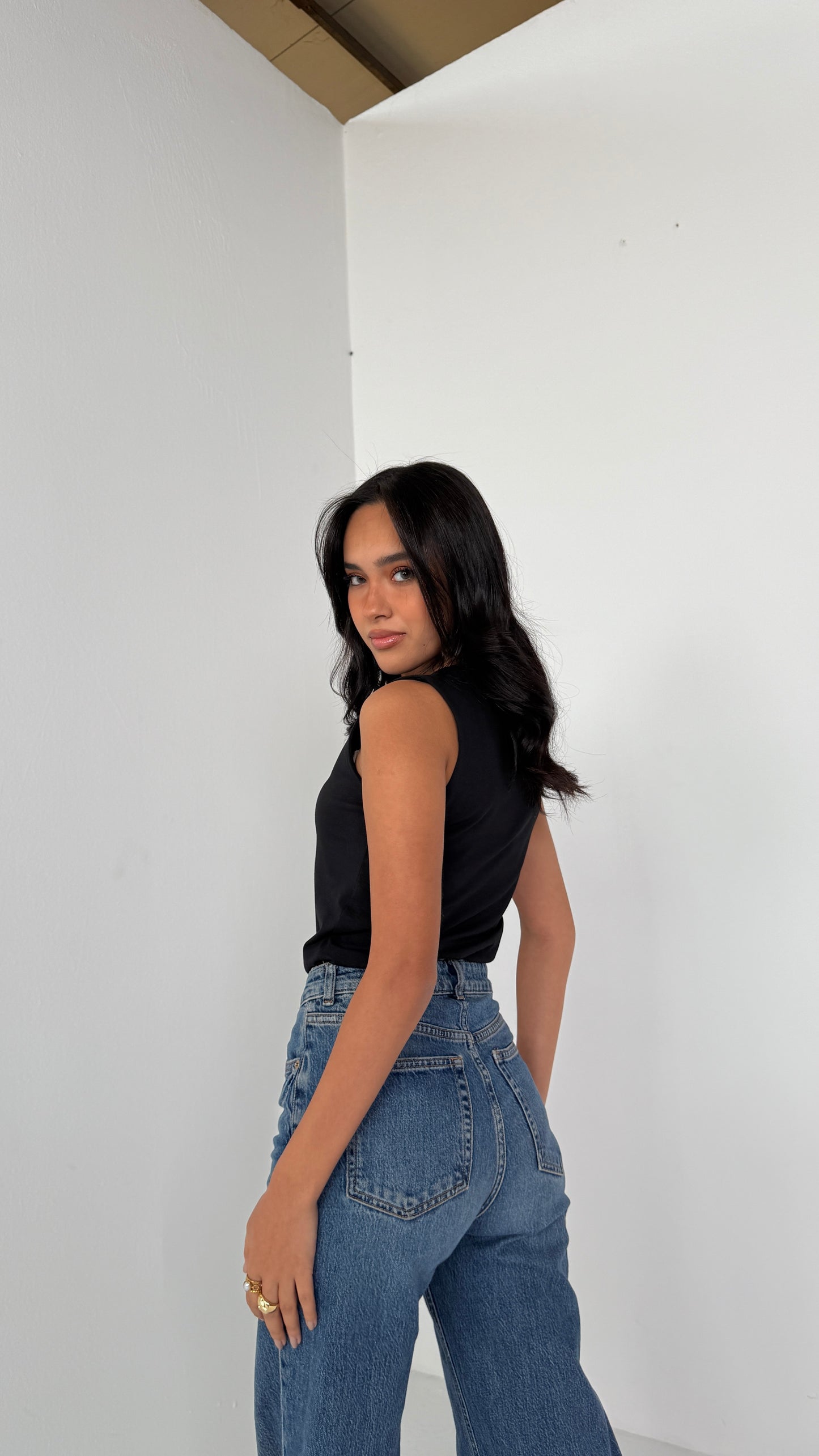 Wide straps basic top